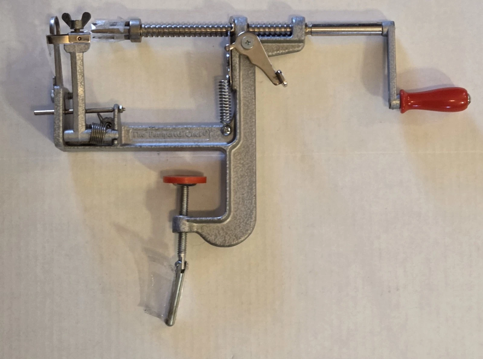 The Pampered Chef 2430 Apple Peeler Corer Slicer Vintage Retired Model