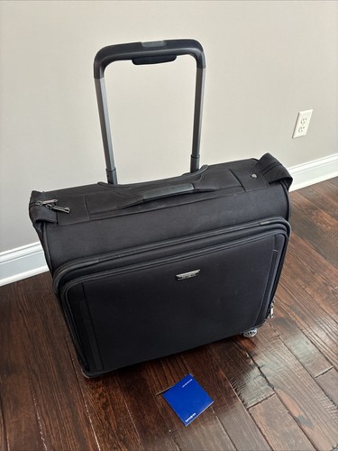 Samsonite Silhouette 17 Garment Bag Spinner - Picture 8 of 10