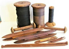 Lot 10 Large Antique VTG Wooden Industrial Textile Bobbin Spool Shuttle Needles