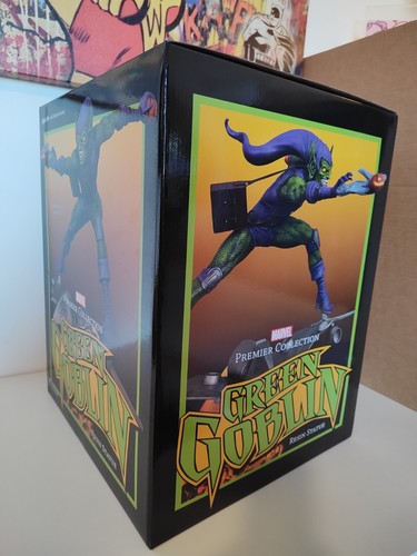 GREEN GOBLIN-STATUA MARVEL PREMIER COLLECTION - DIAMOND SELECT TOYS-LIMITED - Foto 13 di 17