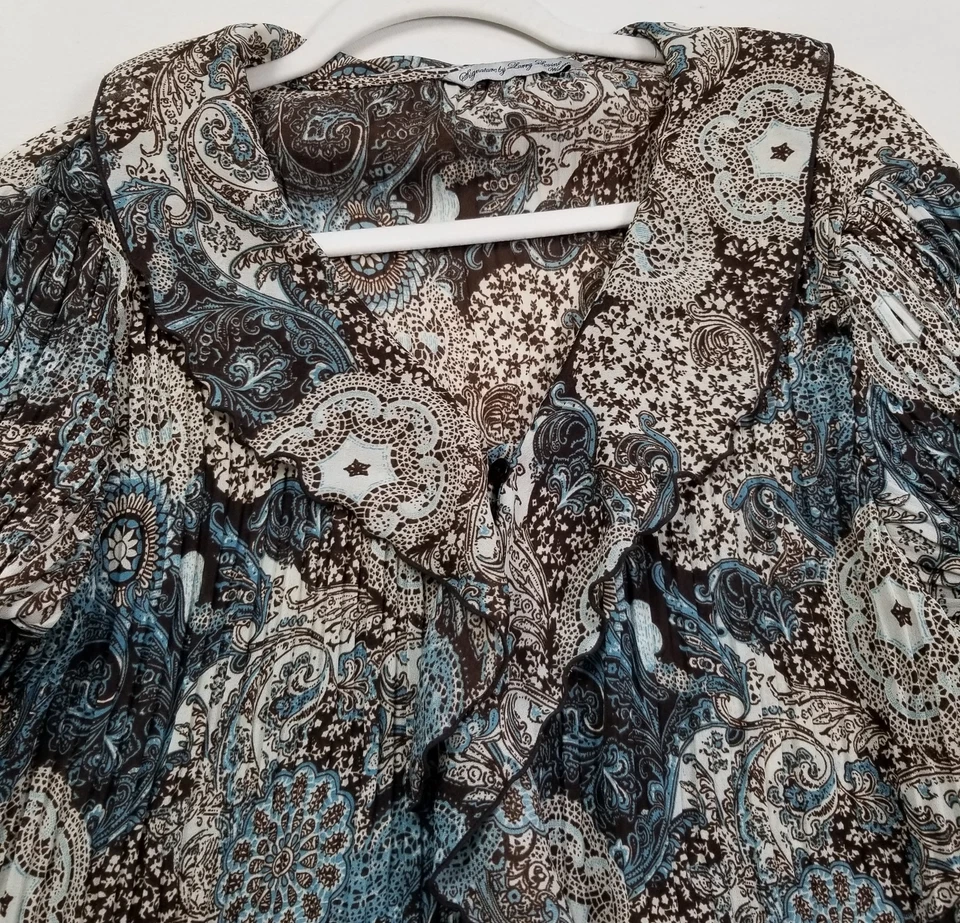 Blusa túnica Larry Levine para mujer 1X Plus floral cachemira manga 3/4 abotonada Foto 2 de 4