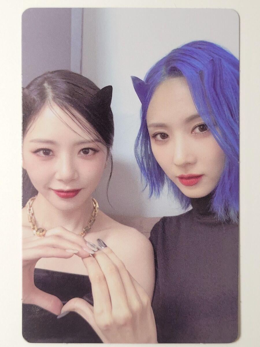 Dreamcatcher X Neogen Collaboration Jiu & Yoohyeon Official Dreamcatcher X Neogen Collaboration Jiu & Yoohyeon Official
