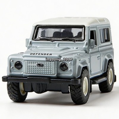 1:64 Land Rover Classic Defender Works V8 Islay Edition Modellauto Die Cast Grau