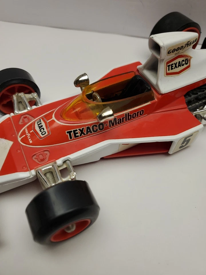 Rare CORGI 191 Mclaren M23B F1 Texaco Marlboro 1:18 SCALE 1975 - Image 3 of 4