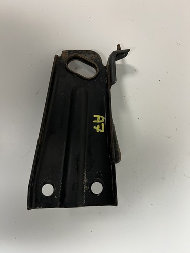 2003-2008 Nissan 350Z Rear Left Tow Hook Strap Bracket Mount 03-08 - Picture 5 of 5