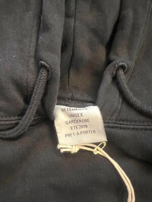 Vetements Cartoon Graphic Hoodie Black S Japan 2019 AW Pullover