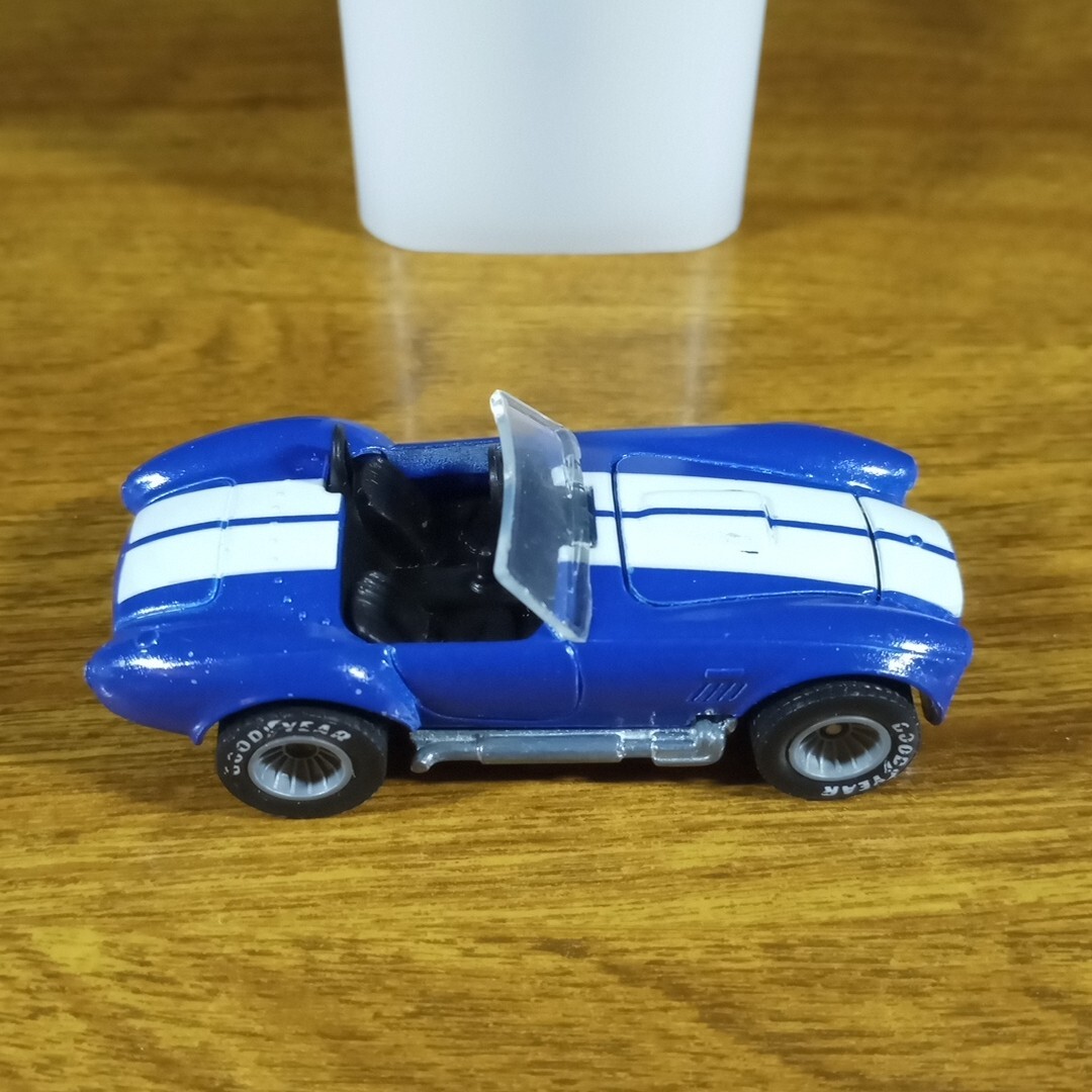Hot Wheels Real Riders Classic Cobra Blue Gray Hubs Hong