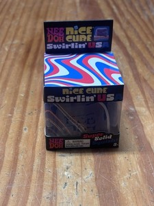 RARE New NeeDoh Nice Cube SWIRL Swirlin USA Red/White/Blue  Solid Squish Needoh