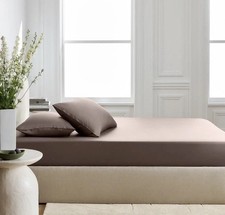 NWOT Quince Fitted Sheet Queen 4 Standard Pillowcases Organic Bamboo Stone Color