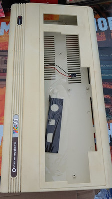 Commodore VIC 20 Gehäuse Case (127740) Classic-Computer 8-bit VC 20