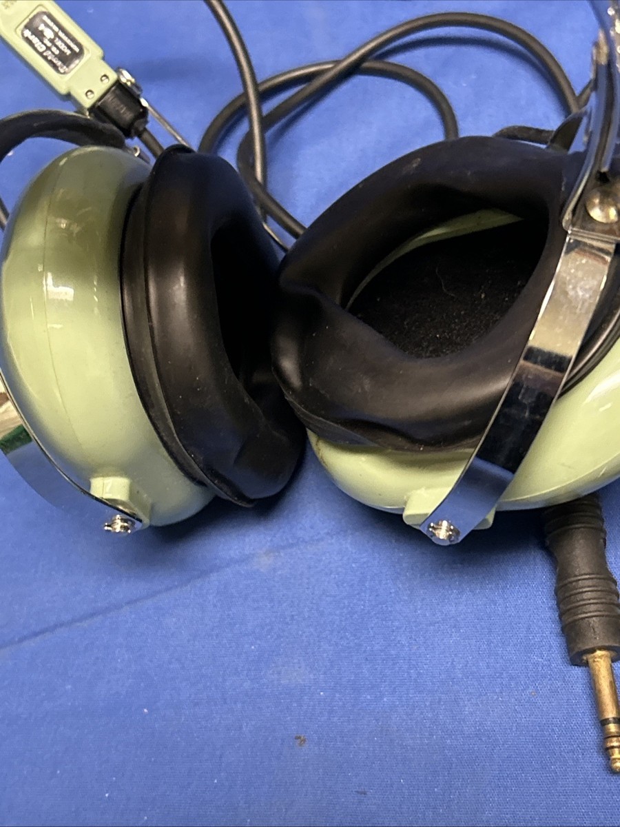 David Clark H10-40 Aviation Headset w/ Dual-Plugs and M4