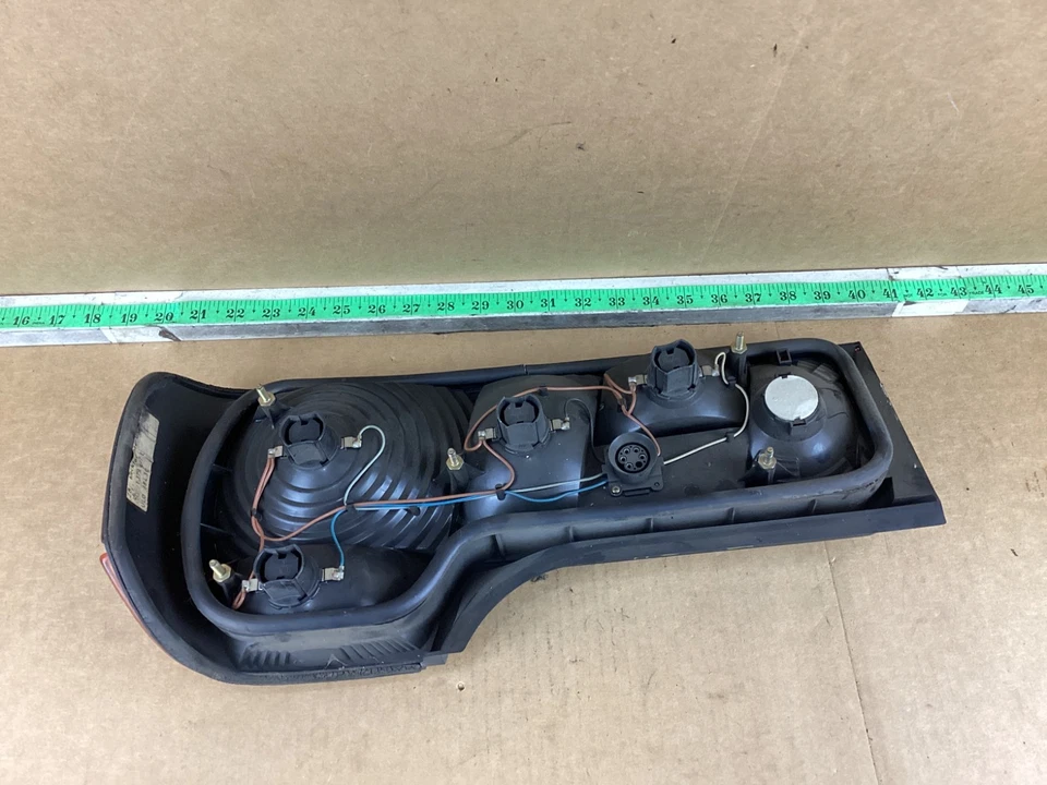 1988-1994 BMW 735i 750iL E32 Rear Left Driver Side Tail Light 1379497 OEM - Image 4 of 4