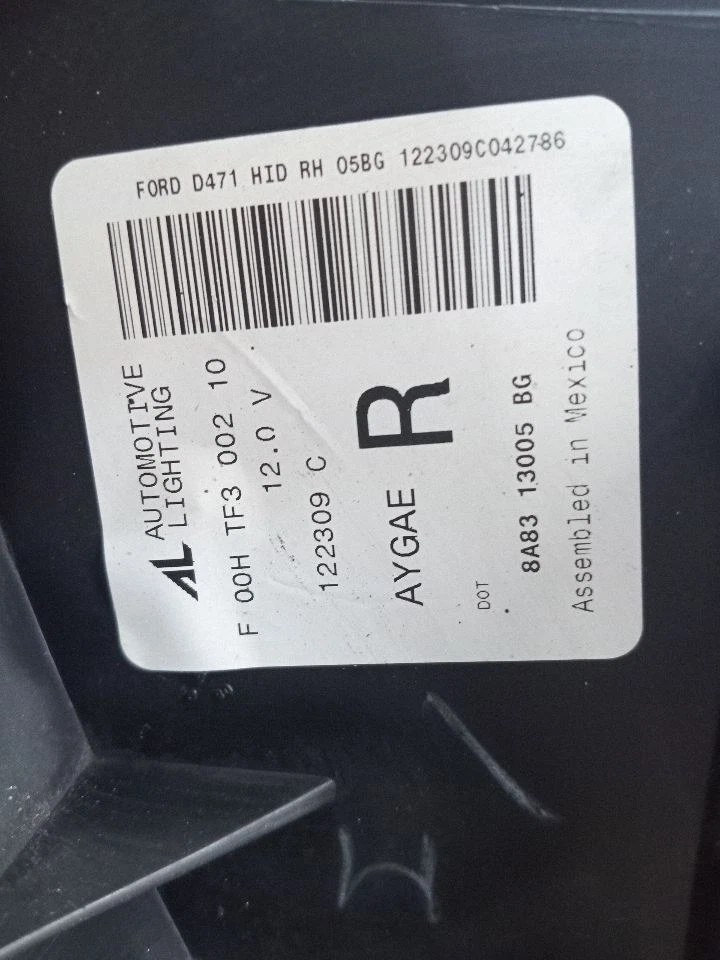 Used Right Headlight Assembly fits: 2009 Ford Flex xenon HID Right Grade A Foto 4 de 4
