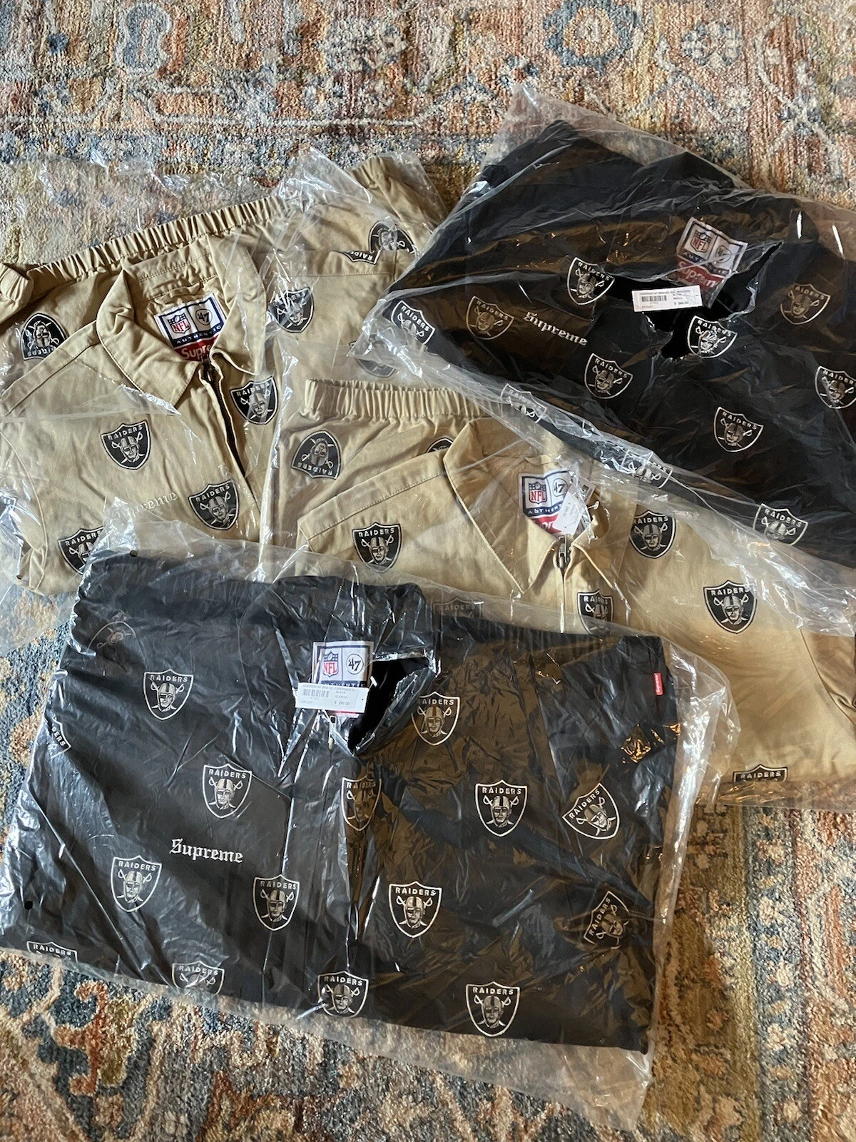 VESTE HARRINGTON BRODÉE SUPREME 47 RAIDERS KAKI PETITE SS19 NEUF SANS ÉTIQUETTE