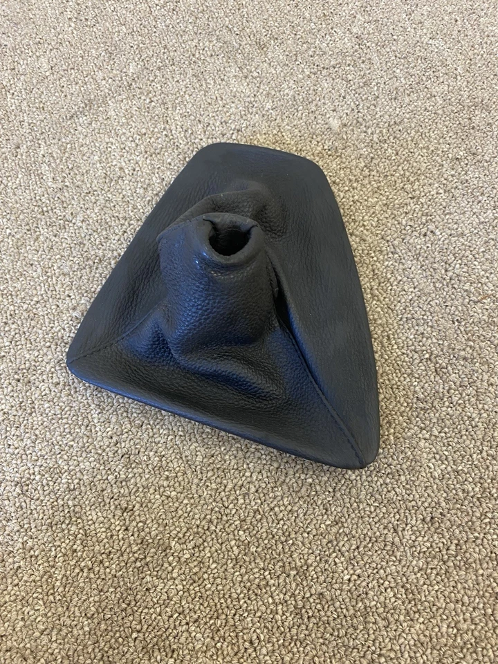 06-13 宝马 E90 E92 E93 3 系列手动变速杆装饰靴盖原始设备制造商 — 第 3/4 张图片