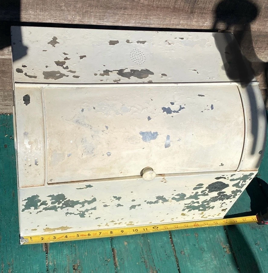 Vintage LARGE Bread and Cake Tin Bread Box White Metal Kitchen Storage