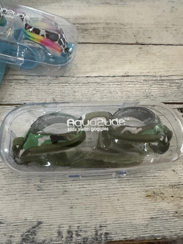 Juego de divertidos juguetes de piscina para niños LEER para ver todo lo que obtendrás. Incluye Google Nuevo Foto 2 de 4