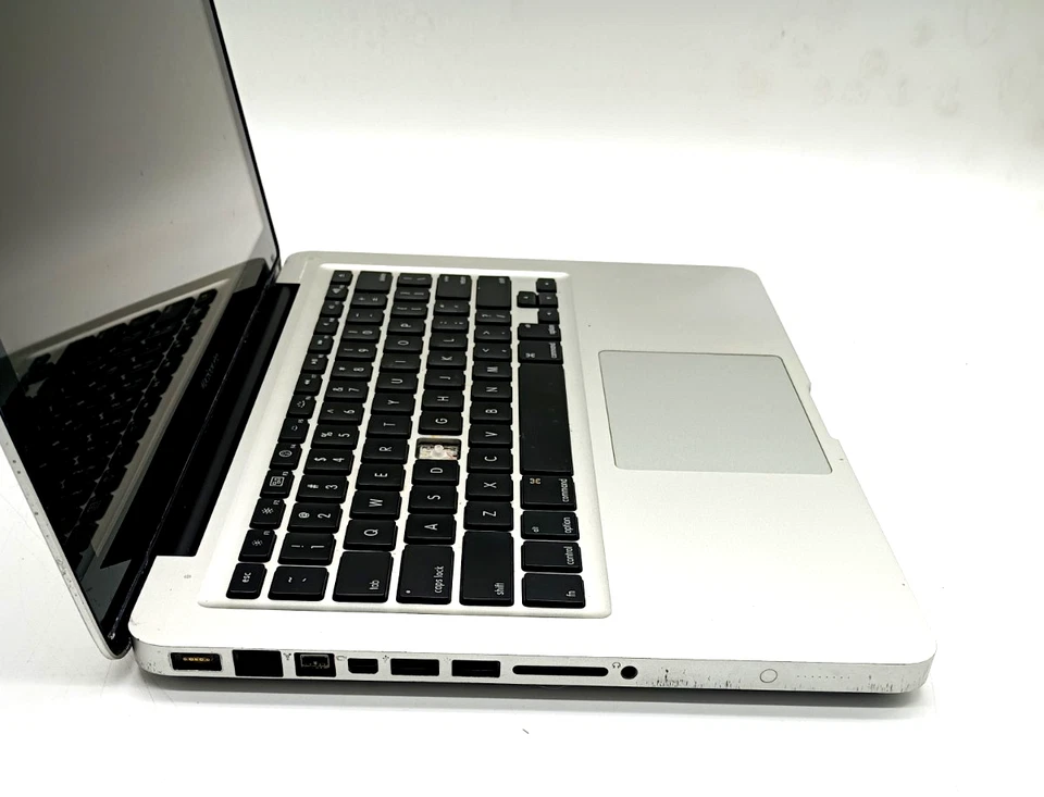 Apple MacBook Pro 2010 Core 2 Duo - Image 3 of 4