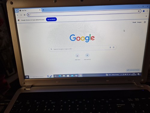 Samsung R530 4 Gb RAM 300 Gb hard drive good condition £49 Clearance price - Picture 8 of 24