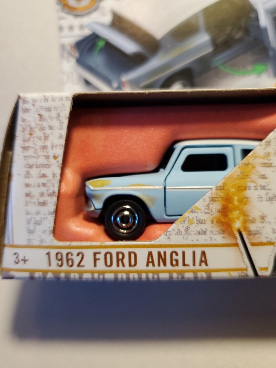 2024 MATCHBOX MOVING PARTS 1962 FORD ANGLIA HARRY POTTER CASE P A1