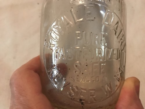 ROYALE DAIRY VINTAGE PINT GLASS MILK BOTTLE, KEYSER, WEST VIRGINIA