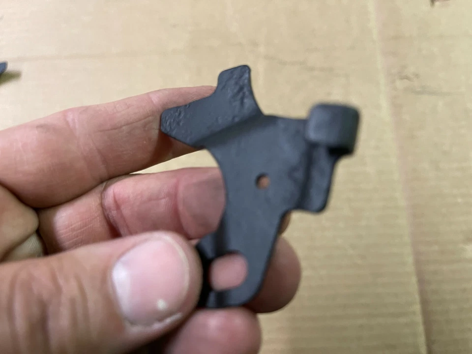 Soporte de zapata de freno de tambor de eje 87-93 Ford Mustang 8,8 autoajustador de fábrica OEM LH Foto 2 de 2