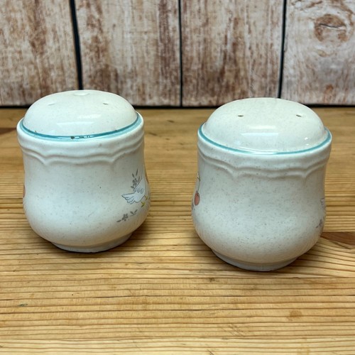 Vintage International China Marmalade Geese Oversize Salt and Pepper Set - Picture 2 of 7
