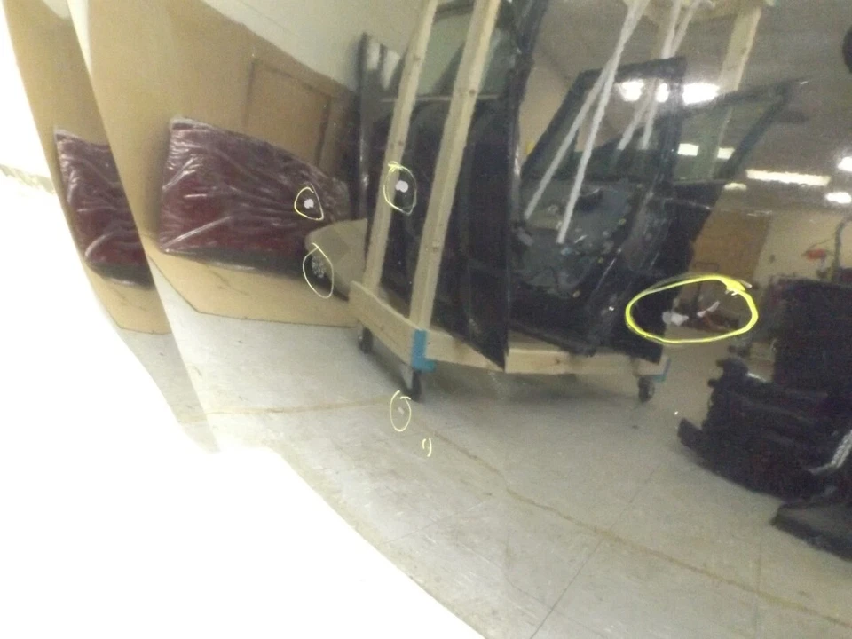 Cadillac SRX 2004-2009 panel del capó delantero usado OEM 89023030 Foto 2 de 4