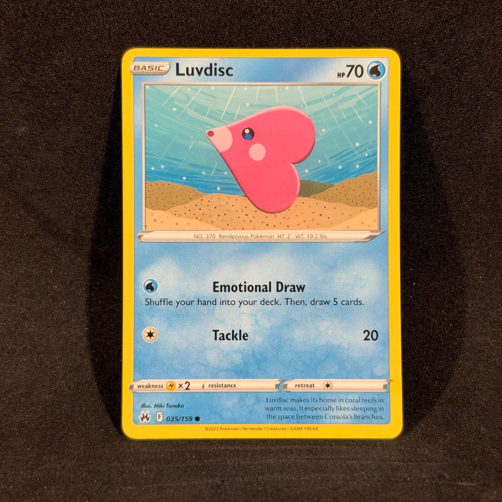 Luvdisc 035/159 Common Crown Zenith Pokemon Near Mint