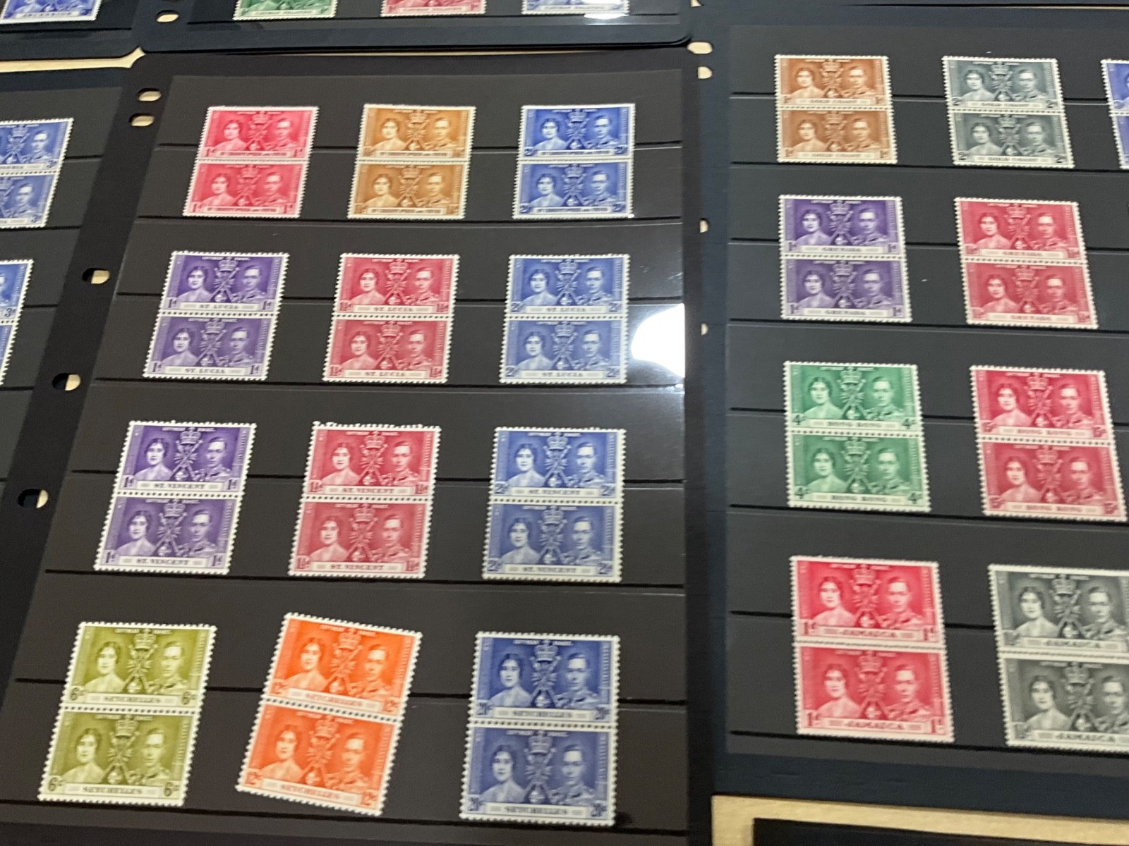 1937 GVI CORONATION MINT COLLECTION. Little KGV 305 stamps mostly pairs ad116