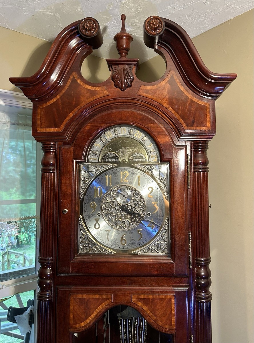 Howard Miller 610-587 Roosevelt Presidential Edition Grandfather