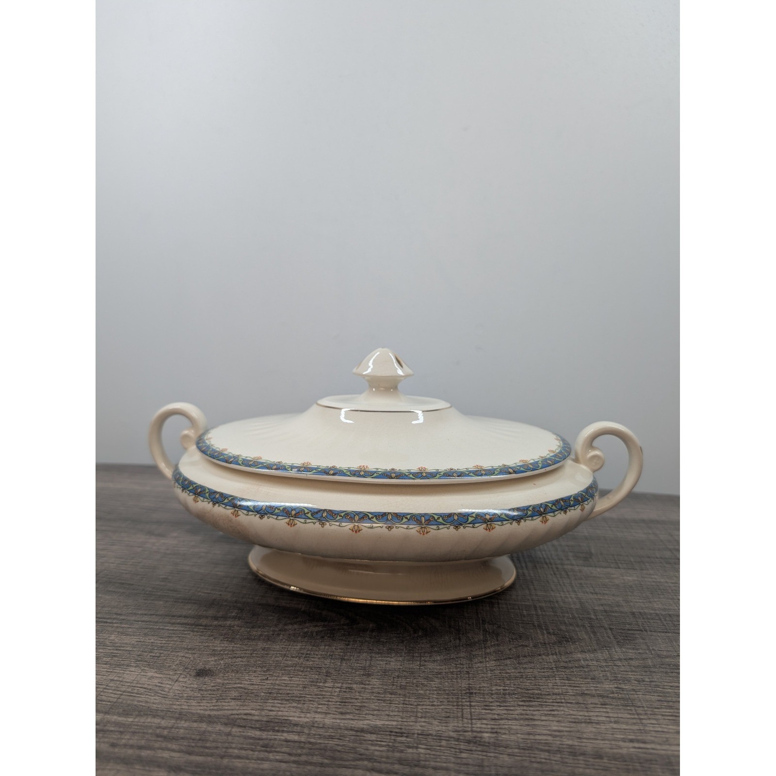Oxford Ivory Covered Tureen Serving Dish Blue Floral Gold Rim Vintage