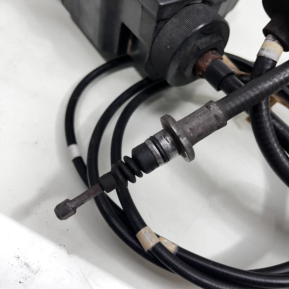 Actuador de freno de estacionamiento eléctrico de emergencia Mercedes W221 S550 CL550 2007-2009 FABRICANTE DE EQUIPOS ORIGINALES Foto 3 de 4