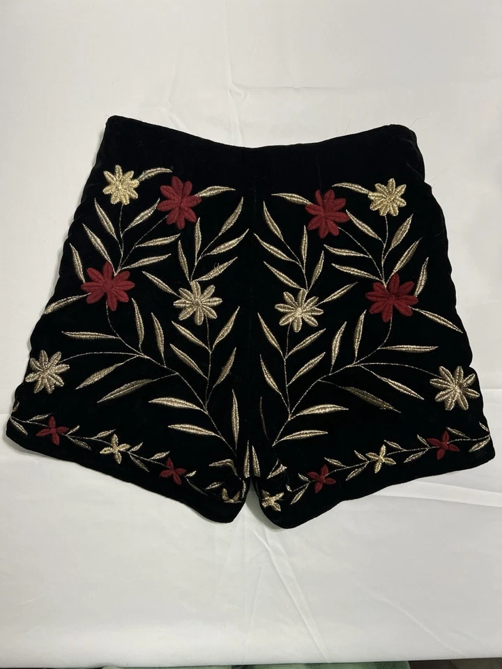 Mango Women’s Black Velvet Floral Embroidered Shorts Size S Rare collection Used - Image 2 of 4