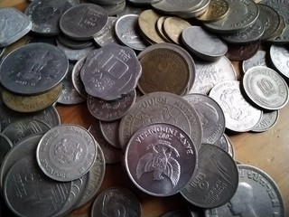 Lot De Monnaies D Asie 100 Monnaies Non.netoyer Voir.foto