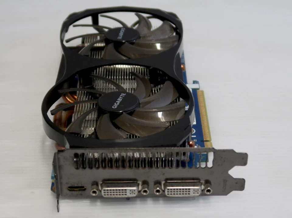 GeForce GTX 560, 1GB GDDR5, 256BIT, HDMI, Gigabyte GV-N56GOC-1GI, WORKING - Image 2 of 4