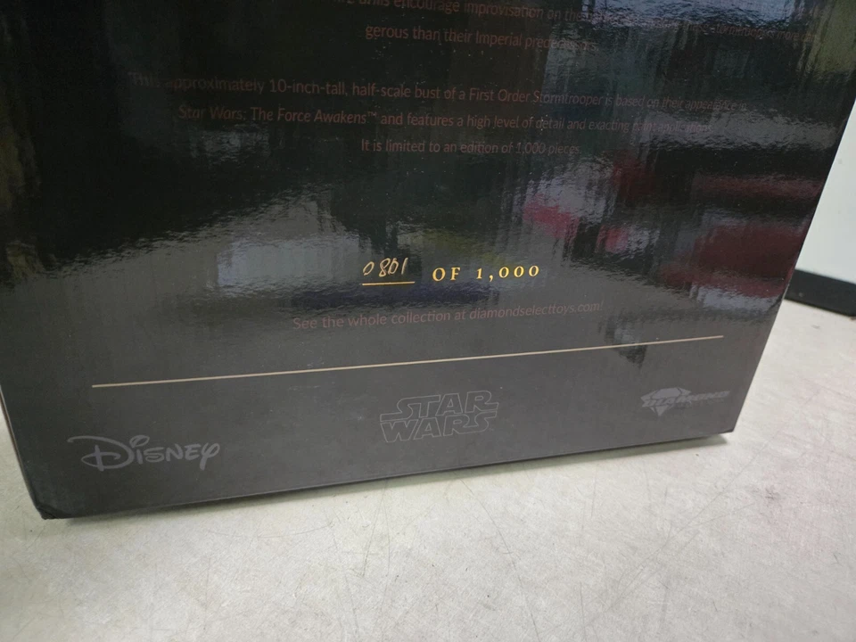 GENTLE GIGANTES LEYENDAS EN 3D STAR WARS TFA PRIMER ORDEN STORMTROOPER BUSTO 1/2 NUEVO Foto 4 de 4