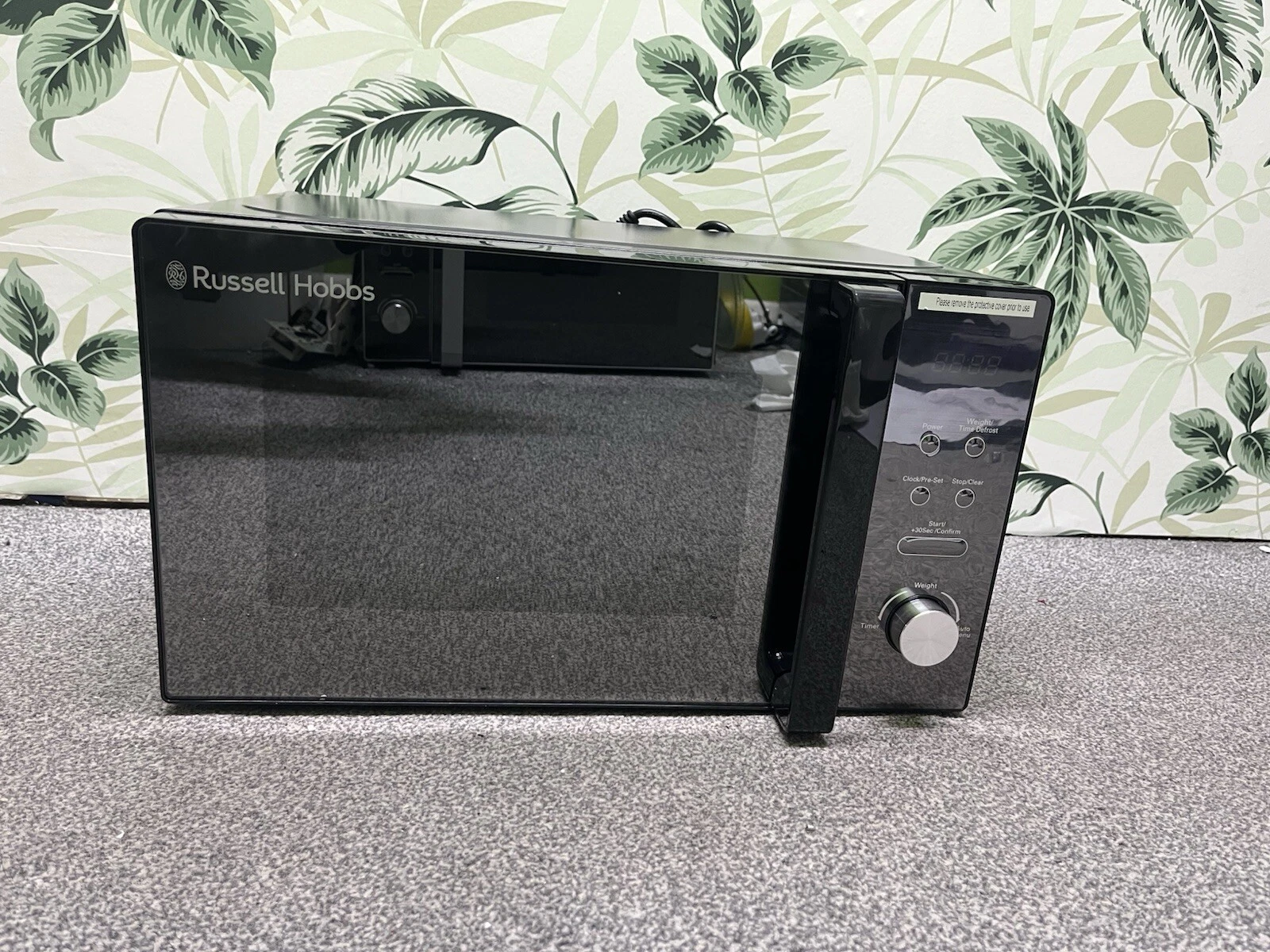 Russell Hobbs RHM2076B 800W 20L Digital Microwave - Black