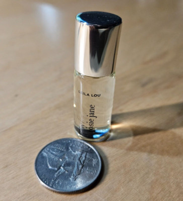 Leila Lou by Rosie Jane Eau De Parfum 3mL Rollerball 0.1 fl oz Mini Travel#RA-15