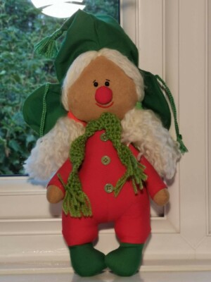 Einzigartiges handgefertigtes Stofftier, Weihnachtsmädchen Elfe mit Mütze, rote Puppe