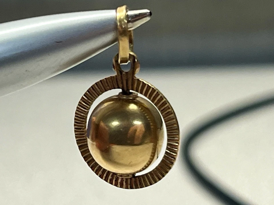 18K Yellow Gold .750 Mobe Sphere Spinning Charm Pendant Vintage Arabic Islam - Image 4 of 4