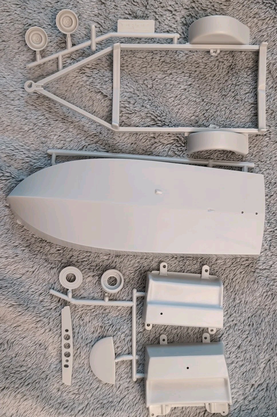 AMT Scale Model No. 8125 3in1 Customizing Boat Kit  Chris-Craft Runabout