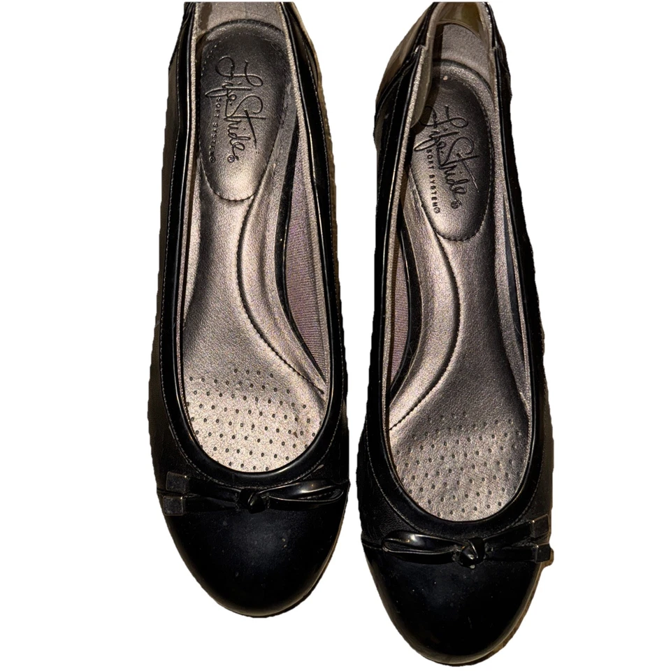 Zapatos Life Stride Soft System negros talla 9,5 con tacón de una pulgada Foto 3 de 4