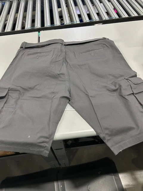 BLU ROCK NEW YORK CARGO SHORTS - SIZE: MEN 40 - GRAY