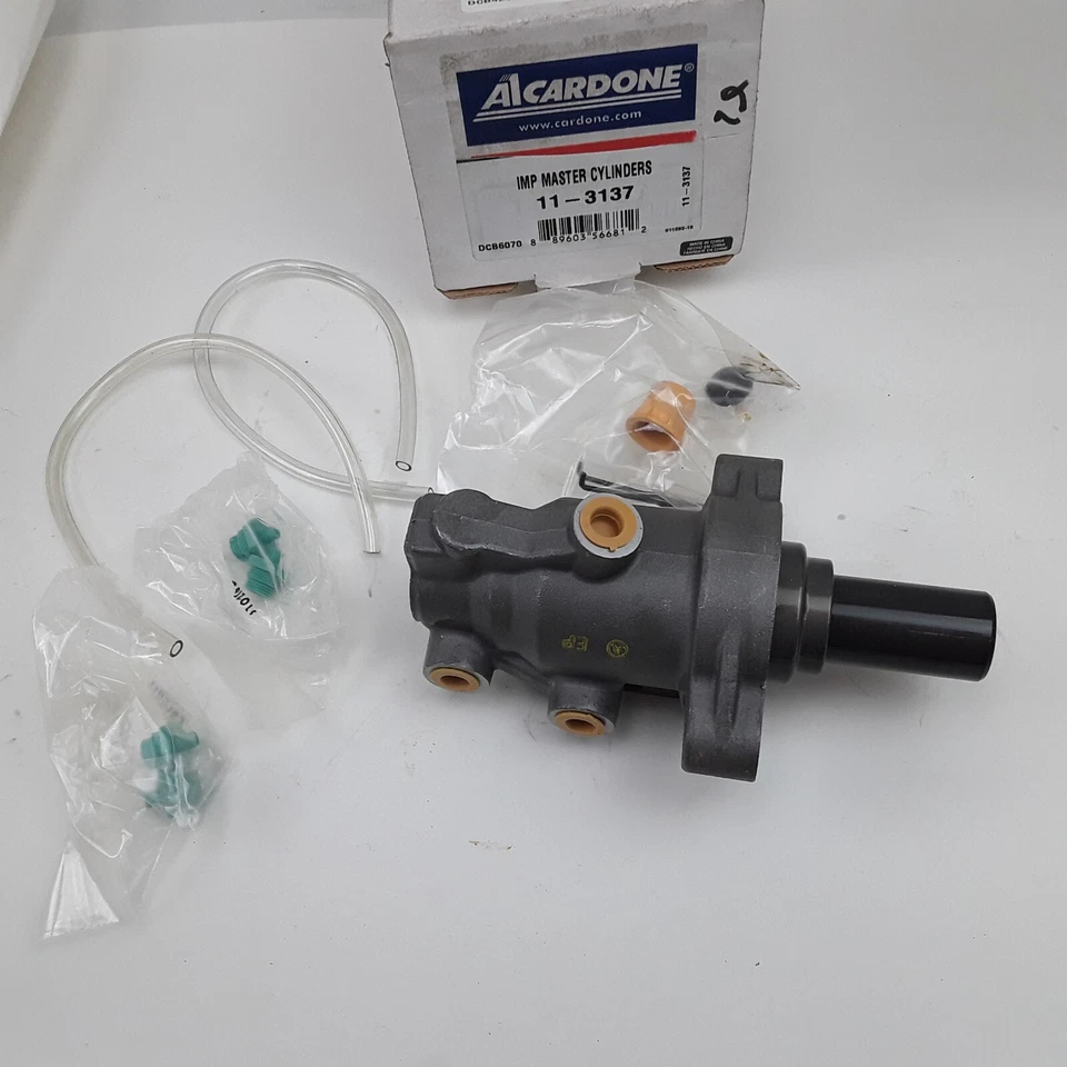 Cilindro maestro de freno Cardone 11-3137 Reman para Nissan Murano 2003-2005 Foto 2 de 4