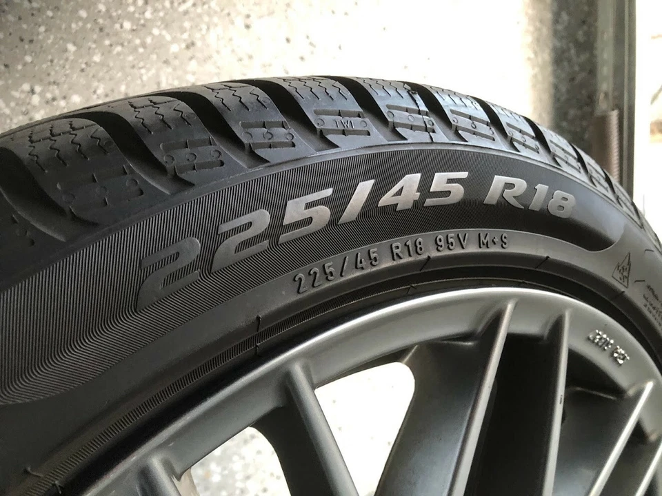 4x Winterreifen 225/45 R18 95V (neuwertig) auf Alufelgen DBV 5KS 18 Zoll - Bild 2 von 4