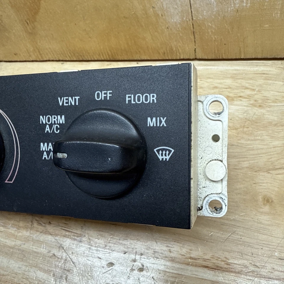 1995-1997 Ford Crown Victoria Marquis Climate Control Heater AC F5AH-19C733-AA Foto 4 de 4