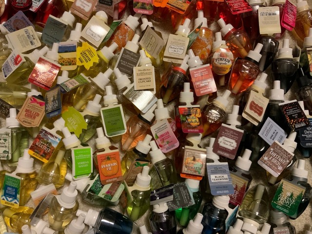 Bath Body Works White Barn Cinnamon Clove Wallflowers Home