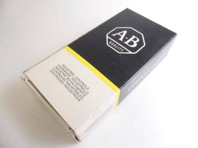 Allen Bradley 871C-C5S18 Zylindrischer Induktivschalter - ungebraucht! -