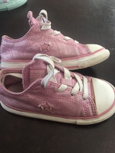 girls converse size 8
